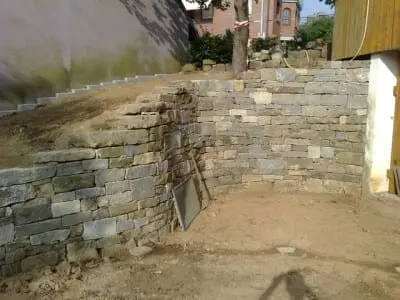 Natursteinmauerbau: Ralf Kretzer-Felske Naturnahe Gartengestaltung