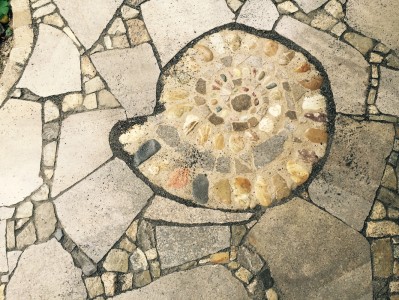 Polygonaler Plattenbelag